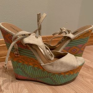 Size 7/8 Wedges